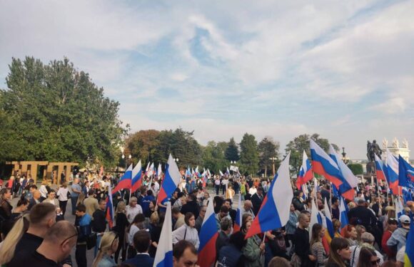 Протесты и митинги по всей стране